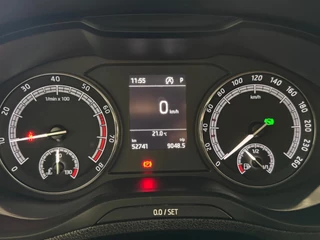 Skoda Karoq 1.5 TSI ACT Ambition Business / CarPlay / 21