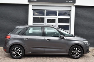 Citroën C4 Spacetourer PureTech 130 EAT8 Automaat Selection  .| Navigatiesysteem | Airconditioning ECC | Apple Carplay & Android Auto | .Aanhangergewicht geremd 1400kg!!! | Isofix Bevestigingspunten | Lichtmetaal | Zeer Compleet!!! / 10