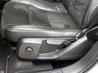 Volvo XC40 1.5 T5 Recharge R-Design | Camera | Navigatie | CarPlay | Adaptive Cruise | / 25