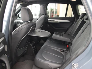 BMW X1 xDrive25e High Executive M-sport | SOH 88% | Panoramadak / 8