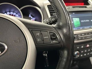 Kia Venga 1.6 CVVT First Edition PANO CAMERA NAVI CRUISE ECC STOEL/STUUR VERWARMING. / 23
