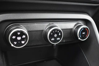 Citroën ë-C3 You 113pk 44 kWh | SOH 100%  Airco  | Parkeerhulp | Getint glas | Lage km stand | 8 Jaar Citroen We Care garantie / 10