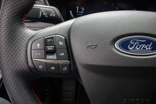 Ford Kuga 1.5 EcoBoost ST-Line X | Automaat | TREKHAAK | 1800 KG Trekvermogen | Camera | Open dak | AGR Stoelen | BLIS | 20 INCH VELGEN / 10