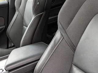Volvo XC60 2.0 T6 Plug-in hybrid AWD R-Design|Panodak|Memory|Sportstoelen|Keyless-Entry|Facelift 12-2021| / 27