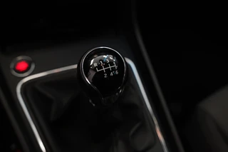 SEAT Leon ST 1.0 EcoTSI Style Business Intense  Navigatie CruiseControl Trekhaak! / 12