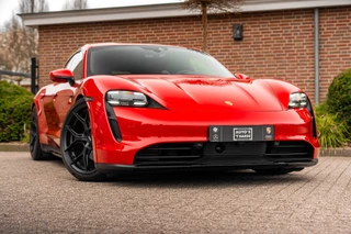 Porsche Taycan Cross Turismo 4 GTS Pakket | Garantie 01-2028 | 1e Eigenaar | 21'' Vossen | BOSE | Sportchrono | / 22