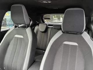 Opel Mokka 1.2 Turbo 145Pk Hybrid GS Automaat | Climate control | Achteruitrij Camera | Elektrisch Pakket | Apple Carplay/Android Auto | Cruise control | Verwarmbaar stuurwiel | 17"LM-Velgen / 32