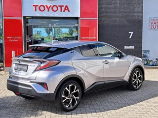 Toyota C-HR 1.8 Hybrid Dynamic / 2