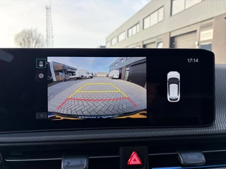 Kia EV6 GT-Line Business Edition 84 kWh | Rijdende Demo ! | Draadloos Apple Carplay / Android Auto | Navigatiesysteem | Elektrisch Verstelbare voorstoelen | Licht + Regensensor | Stoelverwarming+ Stoelkoeling  | Stuurverwarming | Elektrisch Bedienbare Achterklep | 19"Lichtmetalen Velgen | Lederen Bekleding. / 20