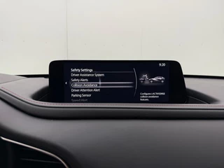 Mazda CX-30 2.0 e-SkyActiv-G M Hybrid Homura Automaat | Trekhaak | Head-up Display | Camera | Navigatie | Parkeersensoren / 23