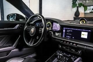 Porsche 911 3.8 Turbo S|PCCB|Matrix|Chrono|Schuifdak|Carbon / 32