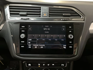 Volkswagen Tiguan 1.5 TSI 150pk DSG ACT Comfortline Business Navigatie Parkeersensoren App-Connect DAB+ / 13