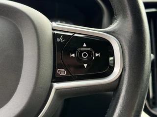 Volvo V60 Inscription 2.0 T4 190PK Automaat Navigatie, Leder, Elektrische Voorstoelen, Keyless, Elektrische Kofferklep, Stoelverwarming, Parkeersensoren, Trekhaak 13P automatisch wegklapbaar / 25
