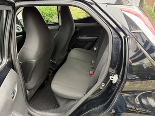Toyota Aygo 1.0 VVT-i x-clusiv / 32
