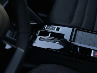 Citroen C4 1.2 Hybrid 145pk Collection | Comfort Seats | Voorruit-/Stoelverwarming | Navigatie | Climate Control | Apple Carplay/Android Auto | Cruise Control | Full LED | DAB | / 20