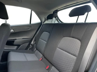 Kia Picanto 1.0 GDi DynamicLine Voorraadauto! | Parkeersensoren achterzijde en achteruitrijcamera | Apple Carplay | NU MET €2.000 inruilpremie! / 21