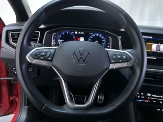Volkswagen Polo 1.0 TSI R-Line Camera Navigatie DAB+ Stoelverwarming Virtual Cockpit / 8