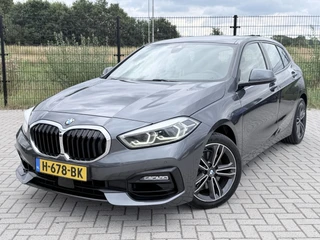 BMW 1-serie 118i Executive Edition | Carplay | PDC | Navi | Sportstuur