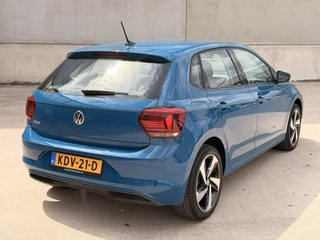 Volkswagen Polo 1.0 TSI Highline Virtual 17'' LED ACC Camera CarPlay Navi Stoelverwarming / 7