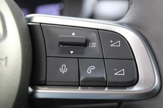 Jeep Avenger 1.2 Longitude  | JBL Audio | Adaptieve cruise | Keyless / 10