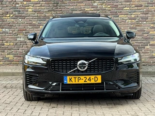 Volvo V60 2.0 T6 AWD Ultra Dark Panodak Leer H&K Head up / 8