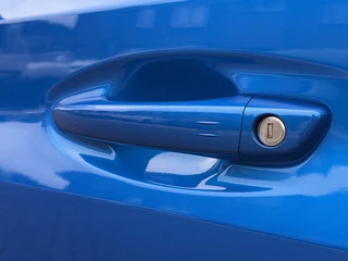Peugeot 208 Allure 1.2 Hybrid 100PK e-DCS6 Automaat Trekhaak, Navigatie, Achteruitrijcamera, Keyless, Stoelverwarming, Apple Carplay, Android Auto / 7
