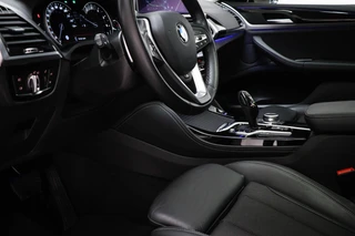 BMW X4 xDrive20i X-Line High Executive | PANORAMADAK | HEAD UP | STUURVERWARMING | TREKHAAK | 19" / 36
