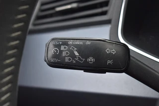 SEAT Arona 1.0 TSI Style Business Intense Carplay Navigatie | BSM | Climate en Cruise Control | 12 mnd BOVAG garantie | Whatsapp 06-53188999 / 12