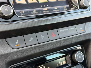 Škoda Fabia Combi 1.0 TSI Monte Carlo DSG Pano Camera CarPlay Navi DAB BTW / 29