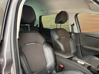 Renault Grand Scenic 1.3 TCe Bose | 7-Pers | Leder/Alcantara | Panorama voorruit | Massage stoel | BOSE Sound | Navigatie | Camera / 2