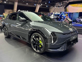 Kia EV4 GT AWD 81.4 kWh Launch control | Elektronisch adaptief onderstel met road-preview | 20' lichtmetalen GT-velgen | NIEUW TE BESTELLEN