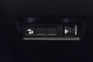 Jeep Avenger 1.2 e-Hybrid Summit Keyless 360-Camera Camera JBL Apple CarPlay / 26