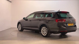Volkswagen Passat Variant 1.5 TSI 150pk DSG Business Stoelverwarming Virtual Cockpit Navigatie DAB+ / 7