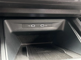 CUPRA Leon 1.4 e-Hybrid VZ Business PHEV | Stoel/Stuur Verwarming Carplay Keyless Camera / 29