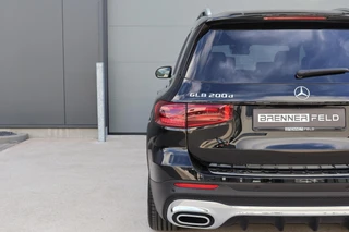 Mercedes GLB 200 d AMG Line / Keyless-Go / Winter-Paket / Multibeam LED / Camera / 27