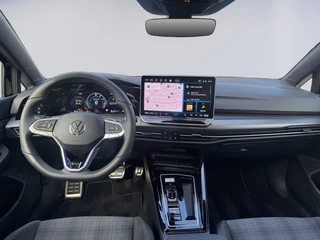 Volkswagen Golf 1.5 eHybrid GTE 272pk / 5JR Garantie / Pano / Trekhaak / DCC / Keyless / Matrix / 360 / HUD / 18