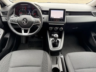 Renault Clio 1.0 TCe / Navigatie / Apple CarPlay - Android / 1e Eigenaar / ALL-Season banden / Cruise Control / PDC met optische w / 4