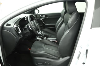 Kia ProCeed 1.5 T-GDi GT-PlusLine Automaat  - Lichtmetalen Velgen 18" - LED Koplampen - Climate Control - Adaptief Cruise Control - Apple/Android Carplay - Fabrieksgarantie Tot 2031 / 19