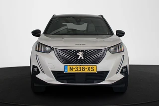 Peugeot e-2008 EV GT Pack 50 kWh Panoramadak Adaptieve Cruise Stoelverwarming / 16