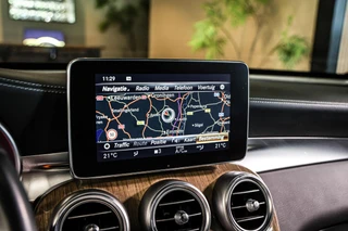 Mercedes GLC-klasse 350e 4MATIC AMG Premium Plus|Pano|verkoeling|Trekhaak|Leder / 46