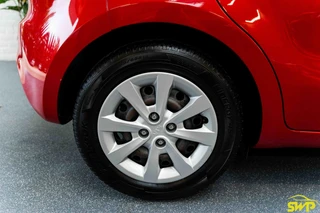 Kia Rio 1.2 CVVT ComfortLine | 5 deurs | Airco | Metallic lak! / 18