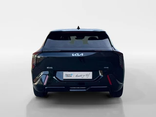 Kia EV4 Hatchback GT-Line Business Edition 81.4 kWh | Direct beschikbaar | Stoel-Stuur verwarming | Draadloos Apple Carplay - Android Auto | GT-Line Exterieur en Interieur Details | Kia Leiderdorp 071 760 06 00 / 7