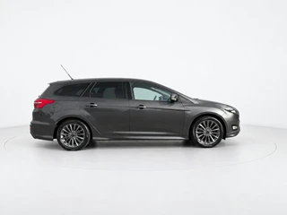 Ford Focus Wagon 1.5 Titanium NAVI - STOELVERWARMING / 5