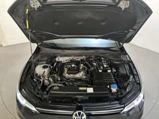 Volkswagen Golf 1.0 TSI 110pk Life Sfeerverlichting Navigatie Parkeersensoren App-Connect / 17