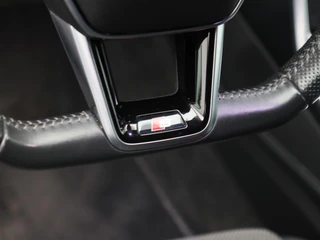 Audi A6 Avant 40 TDi 204 Pk Automaat Sport Launch edition Sport | Stoelverwarming | 360 Camera | Half Leer | Matrix LED | Carplay | 20 Inch | 165.987 Km !! / 25