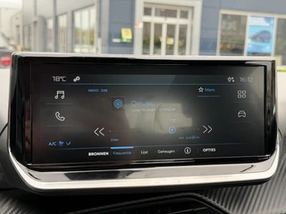 Peugeot 208 Style Hybrid 110PK e-DCS6 Automaat Parkeersensoren, Airco, DAB, Cruise Control, Elektrische Ramen, Centrale Deurvergrendeling / 19