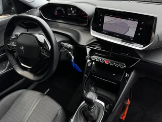Peugeot 2008 1.2 PT Allure | 130 PK | Trekhaak | Navigatie | NL-Auto | Parkeersensoren | Climate Control | / 15