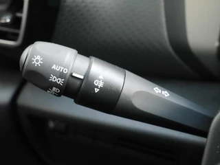 Citroen Ë-C4 Collection 156pk Extended range 54 kWh |  Apple Carplay | Camera | Navigatie | Keyless | Stoelverwarming |  Cruise Control | LED / 10
