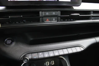 Jeep Avenger 1.2 Longitude  | JBL Audio | Adaptieve cruise | Keyless / 31