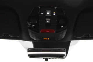 Kia EV9 GT-Line AWD 99.8 kWh - Prijs incl. inruilpremie - 7 zits - Panoramadak - 360 graden camera - Head-Up Display - Meridian Audio - Fabrieksgarantie tot 02-2033 / 32